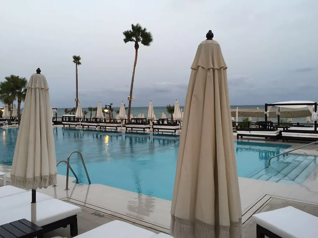 Apartamento Laguna Beach Hotel Estepona Apartment